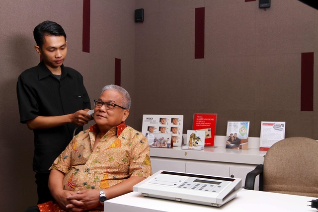 Kenali Yuk Gangguan Pendengaran dan Solusi Tepatnya 